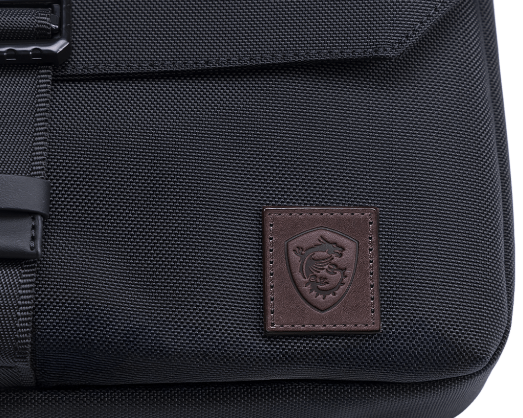 【新品】Textured Classic Messenger Bag 經典郵差包